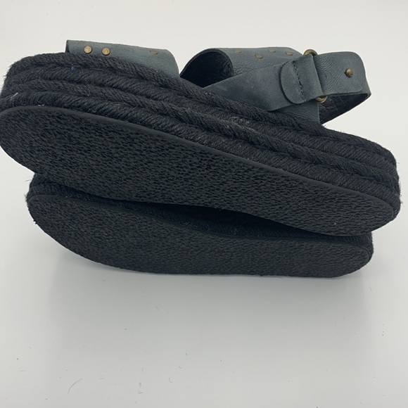 Kelsi Dagger Brooklyn Platform Sandal- Size 6 - Picture 6 of 6